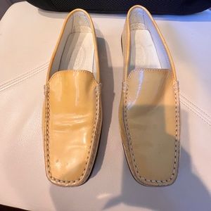 TOD'S Yellow shoes size 37.5